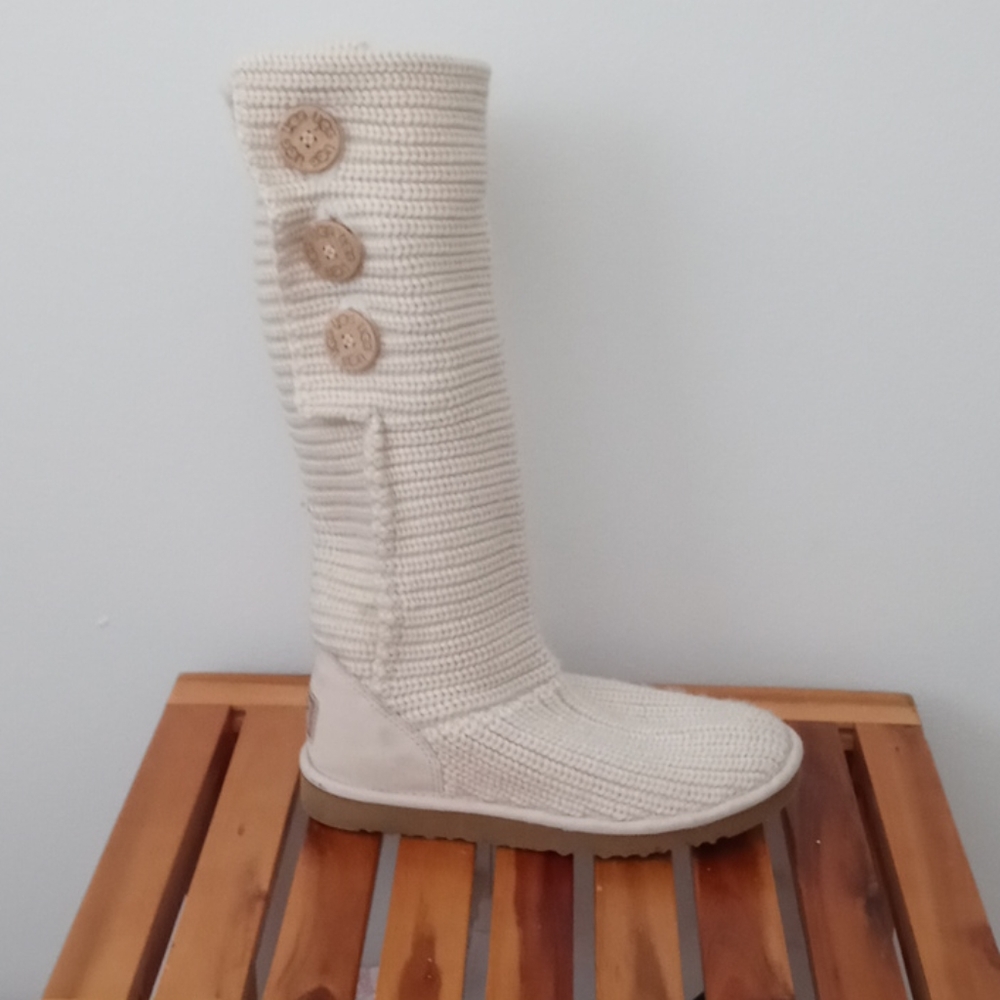 Uggs in white wool